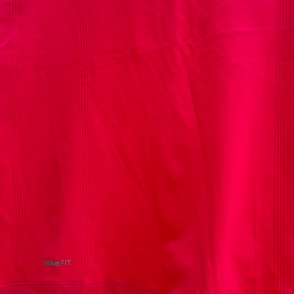 NikeFit Nike NWOT DARK Pink Short Sleeve Tee Shirt size Large - Picture 7 of 15